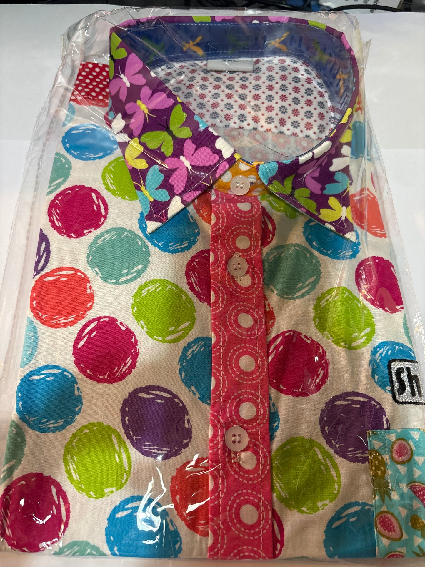 Shite Shirts stag Shirt size 2XL ballons and butterflies unique design