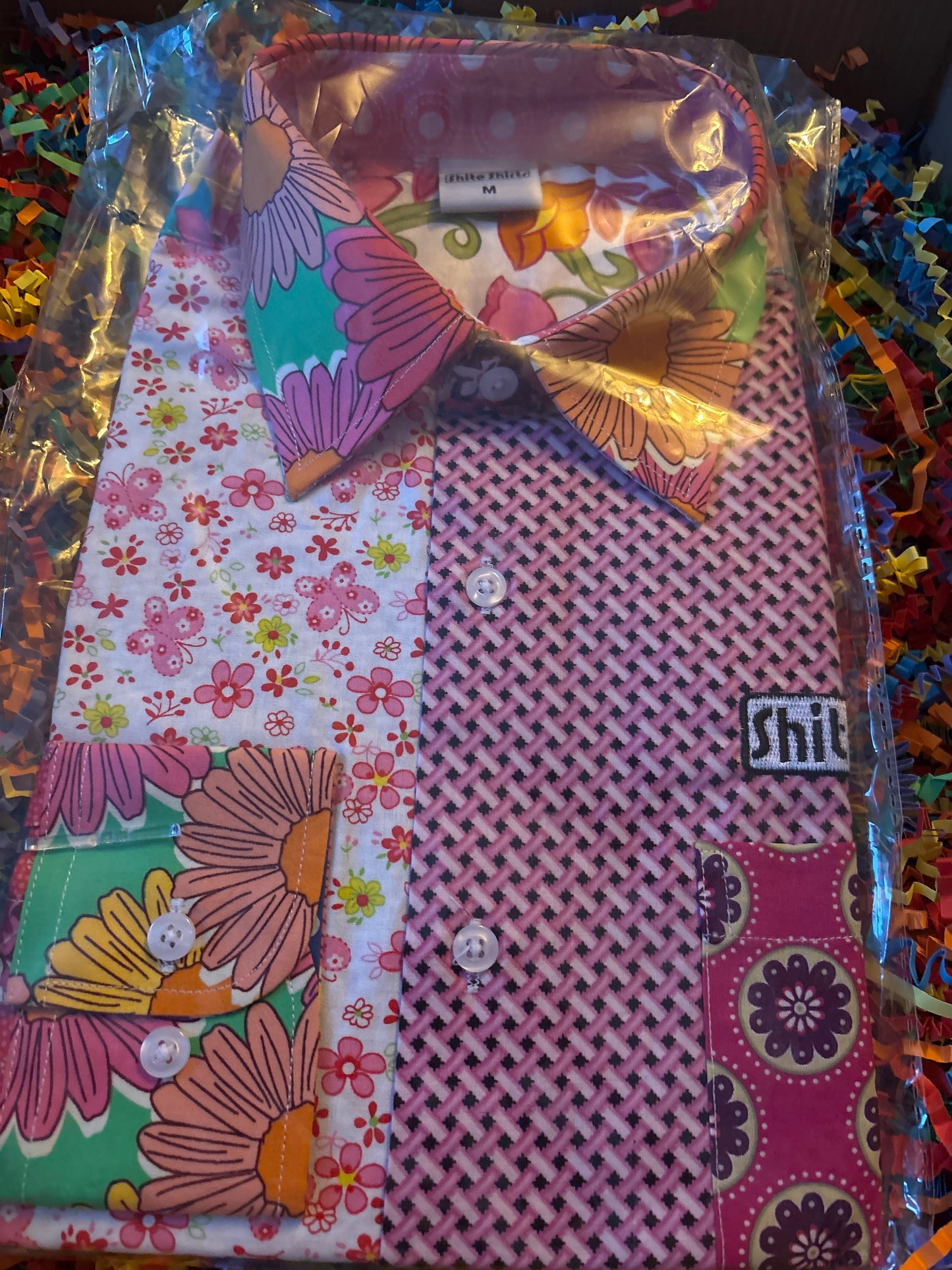 Shite Shirts Medium Shirt size Medium petrol station flowers shirt