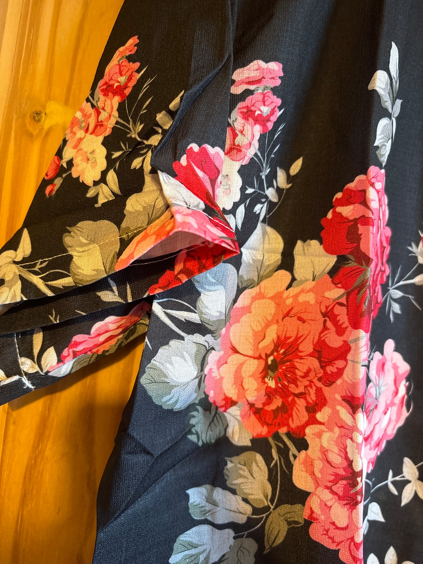 La chemise hawaïenne « explosion florale »