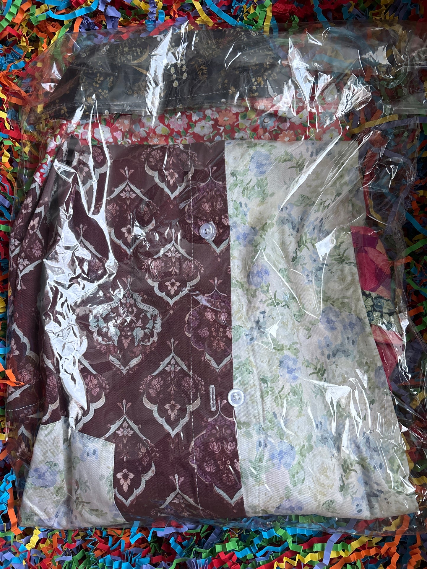 Chemise Shite Shirts taille XL chemise Nans sofa