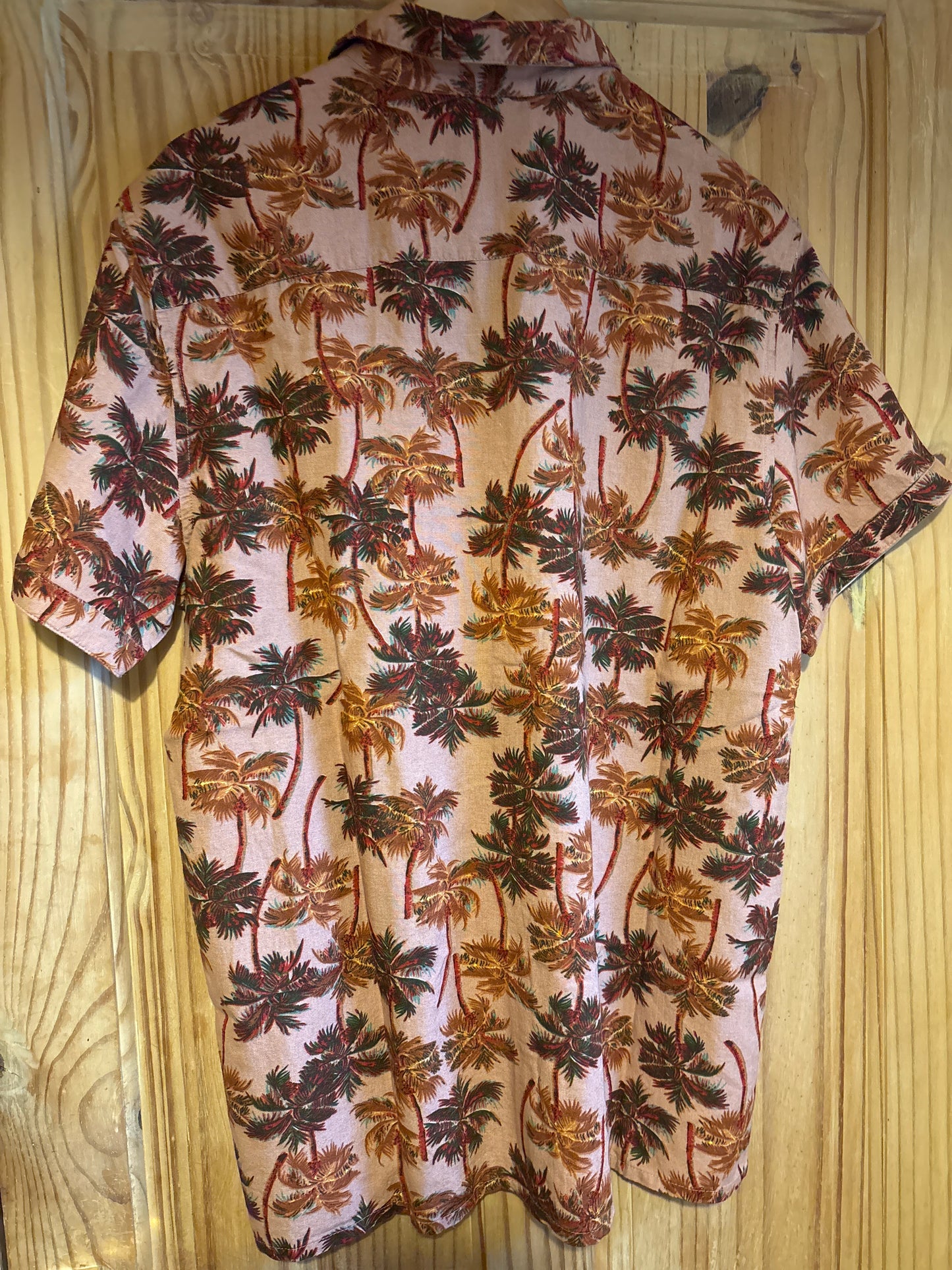 Men’s Branded Joe Browns palm tree fun Floral Shirt large