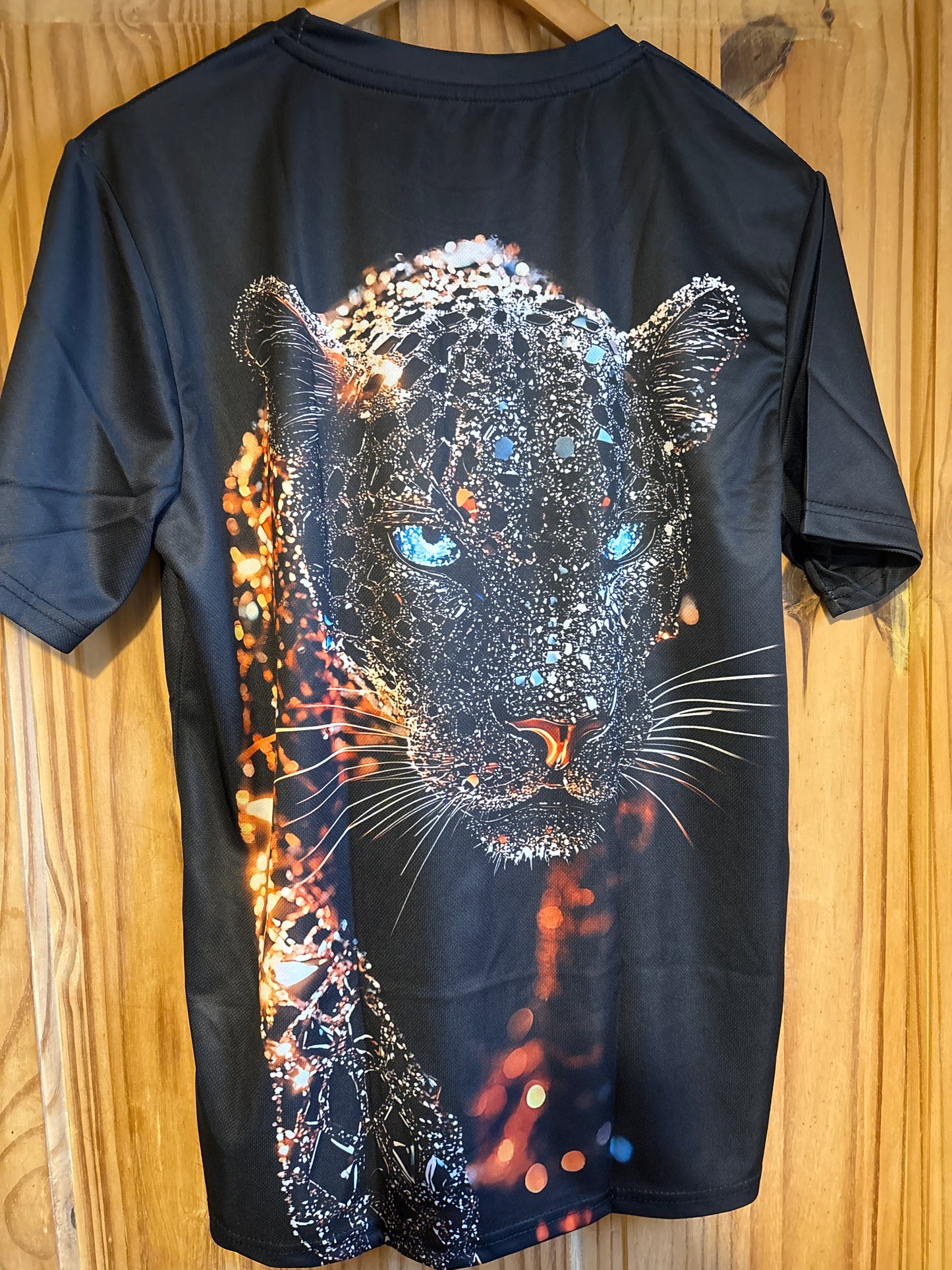 Anyone seen a panther 3D shite t-Shirt