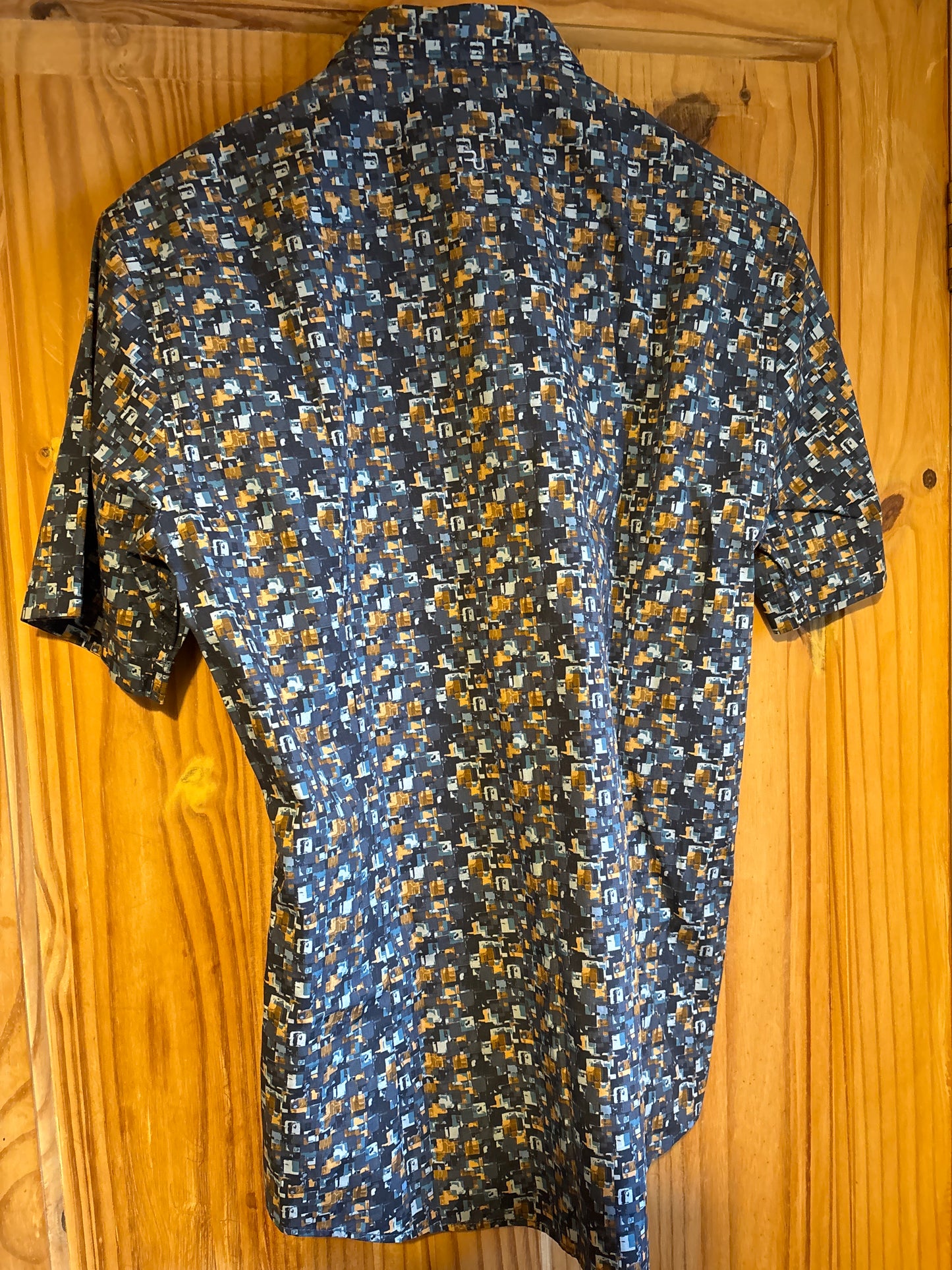 (Copy) Men’s Branded Remus uomo jeans Floral Shirt Medium slim fit