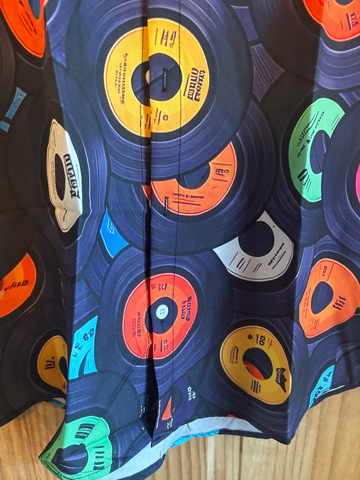 The vinyl king shite Hawaiian Shirt