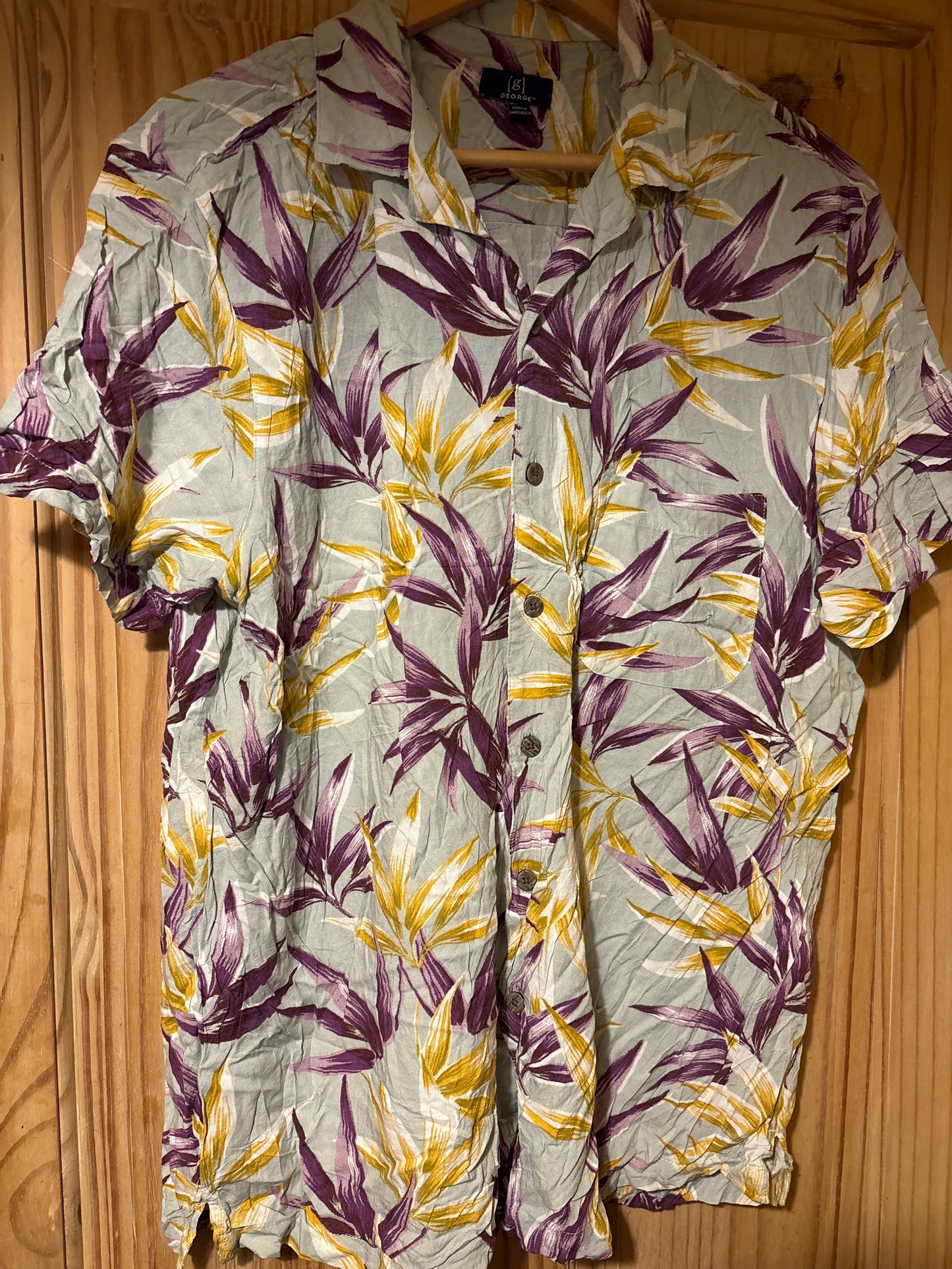 Pre Worn large george Hawaiian the golden oldie
