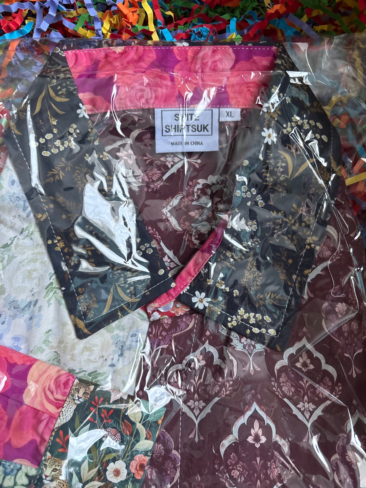Chemise Shite Shirts taille XL chemise Nans sofa