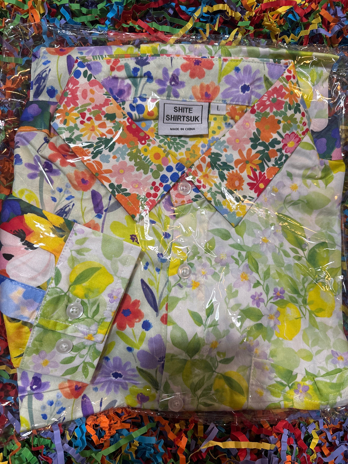 Shite Shirts Shirt size Large nans back garden retro shirt