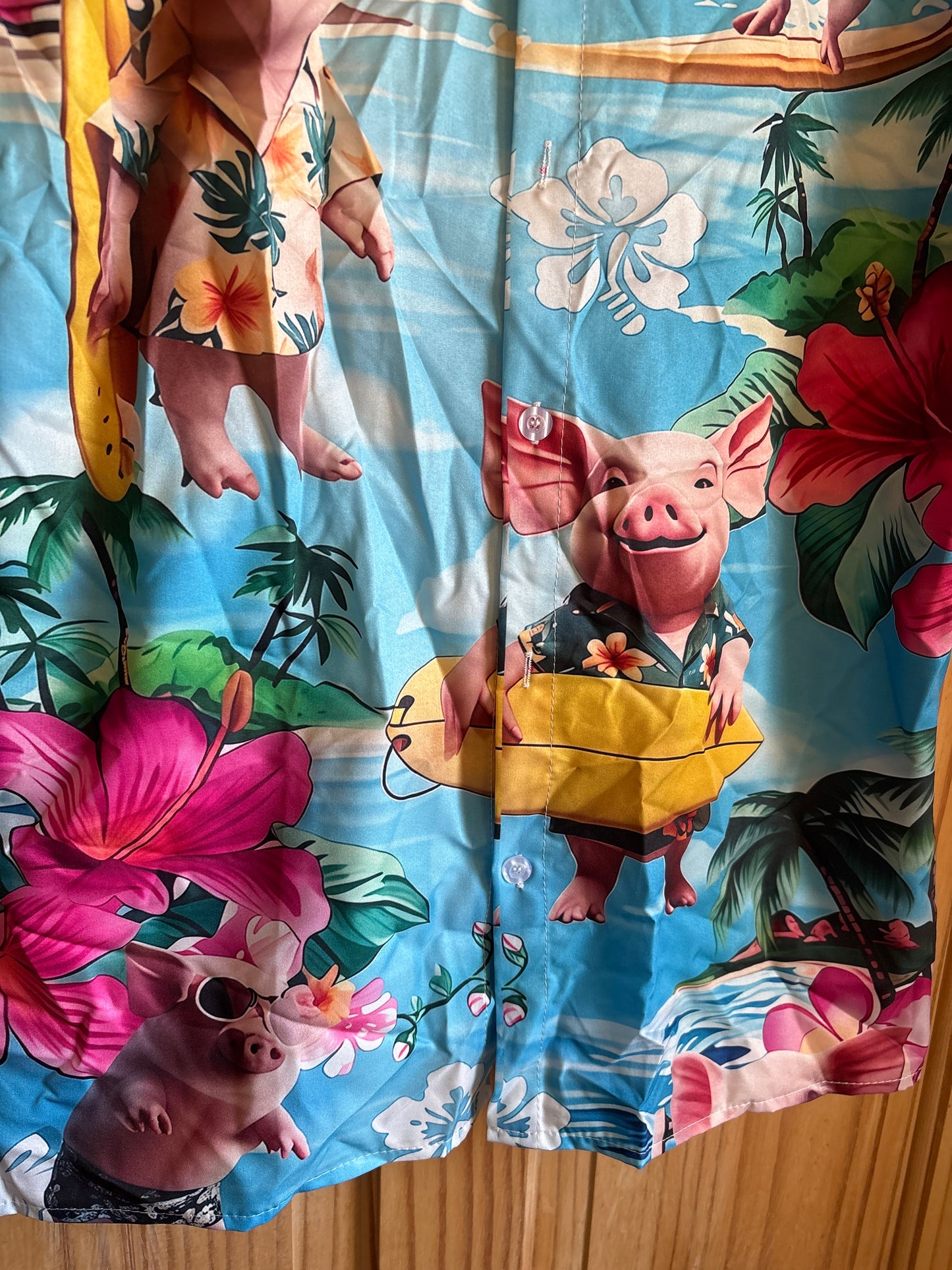 Babe pig in city holiday edition Shite Hawaiian Shirt