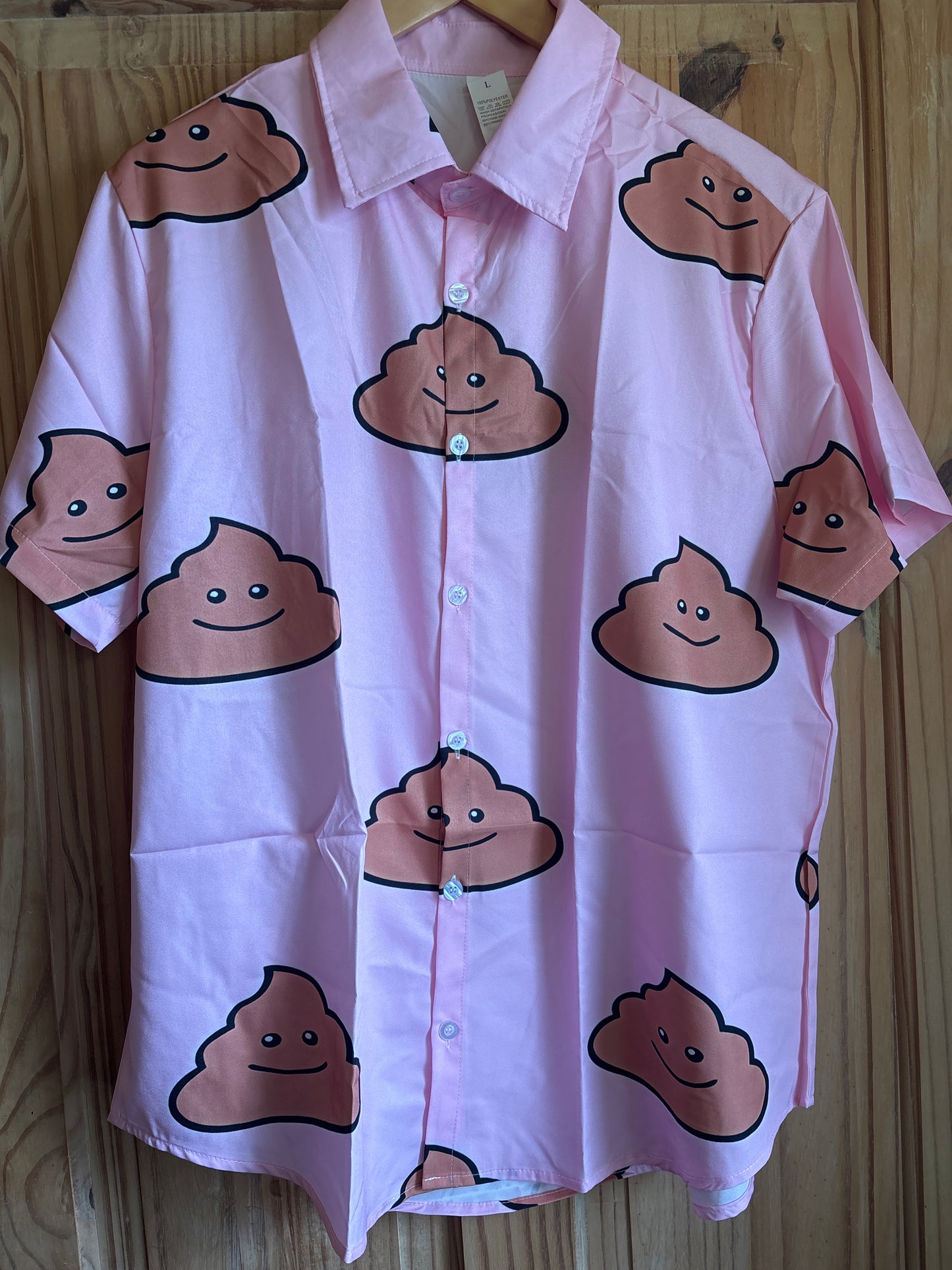 La chemise hawaïenne classique rose avec l'emoji caca