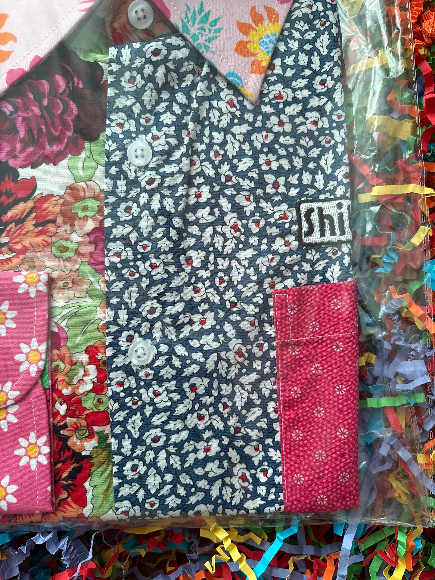 Shite Shirts ultimate floral Shirt size medium outrageous design