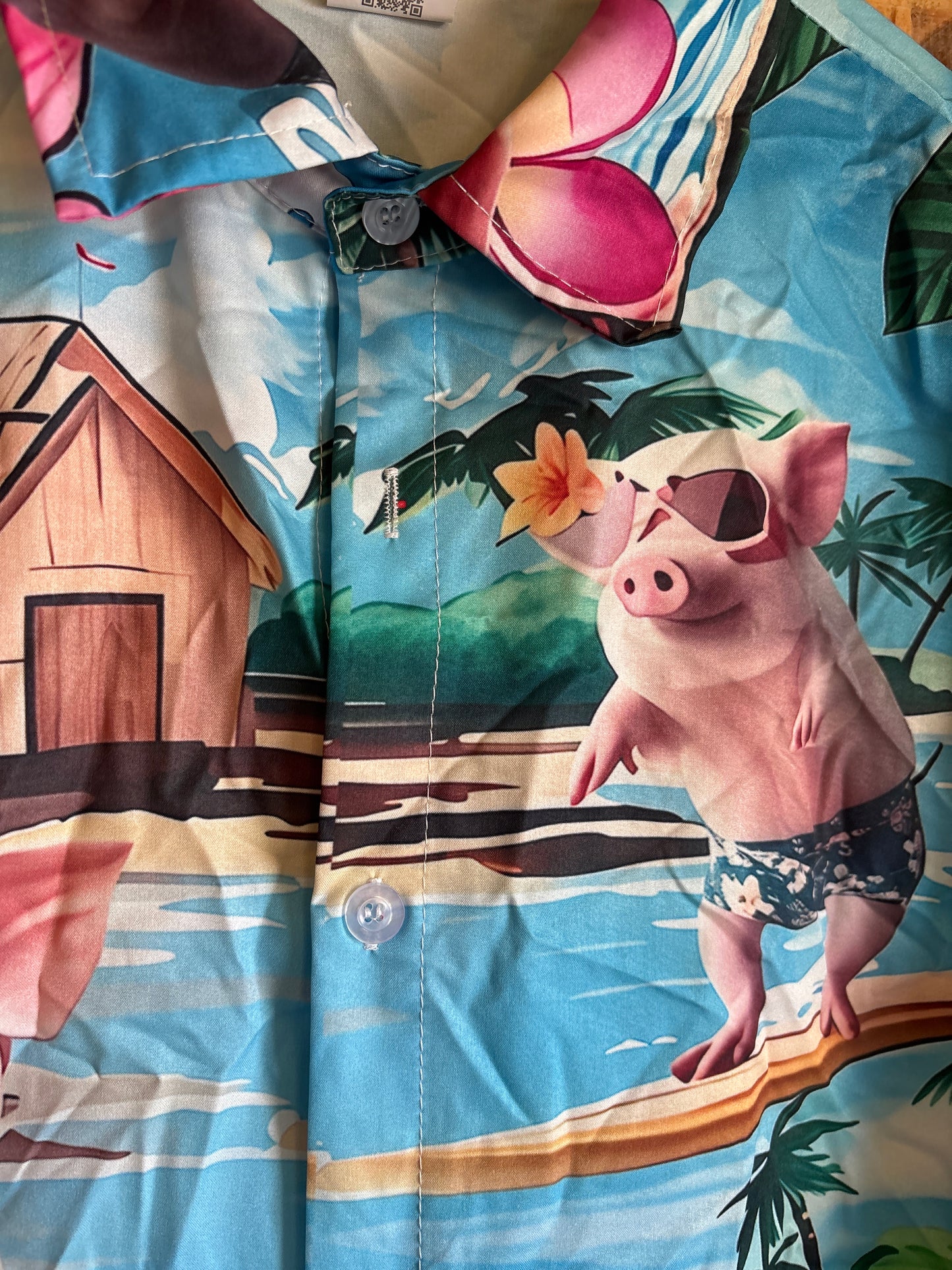 Babe pig in city holiday edition Shite Hawaiian Shirt