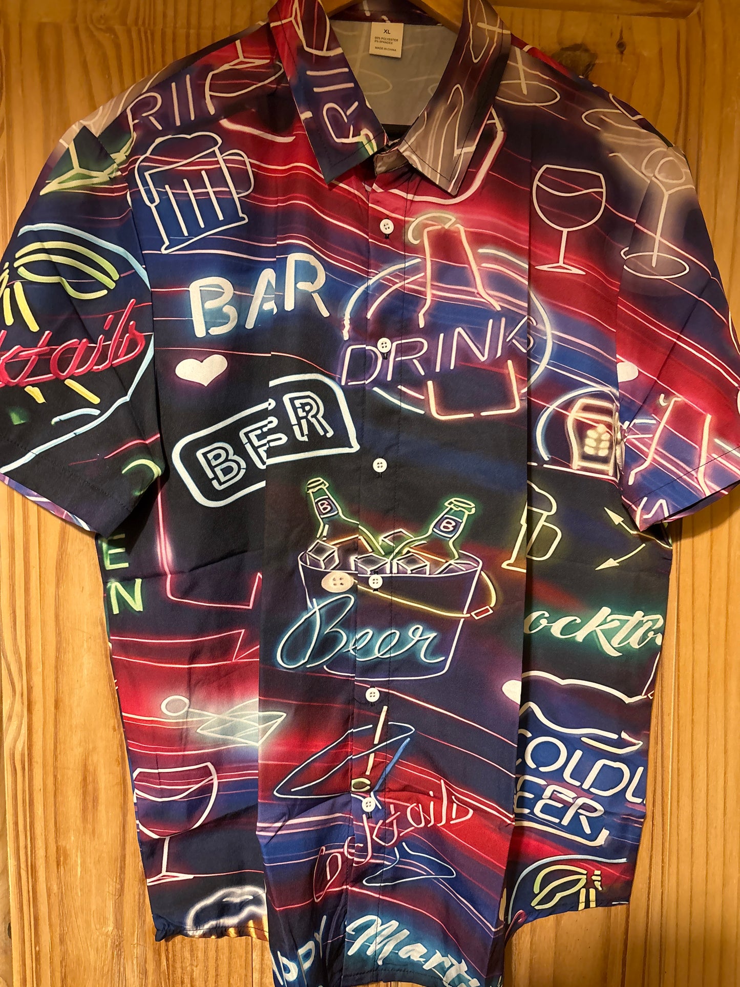 Happy Hour mines a kronenburg Hawaiian shite Shirt XL