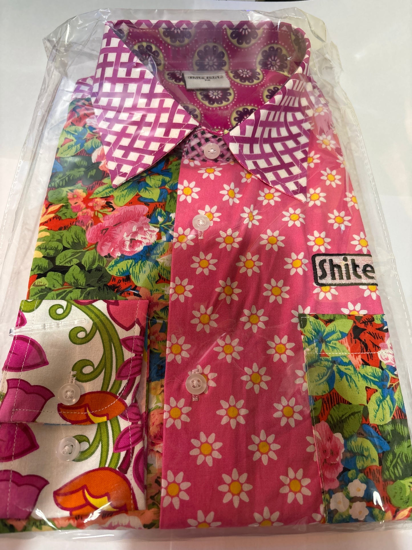 Shite Shirts Medium Shirt size Medium Design 3