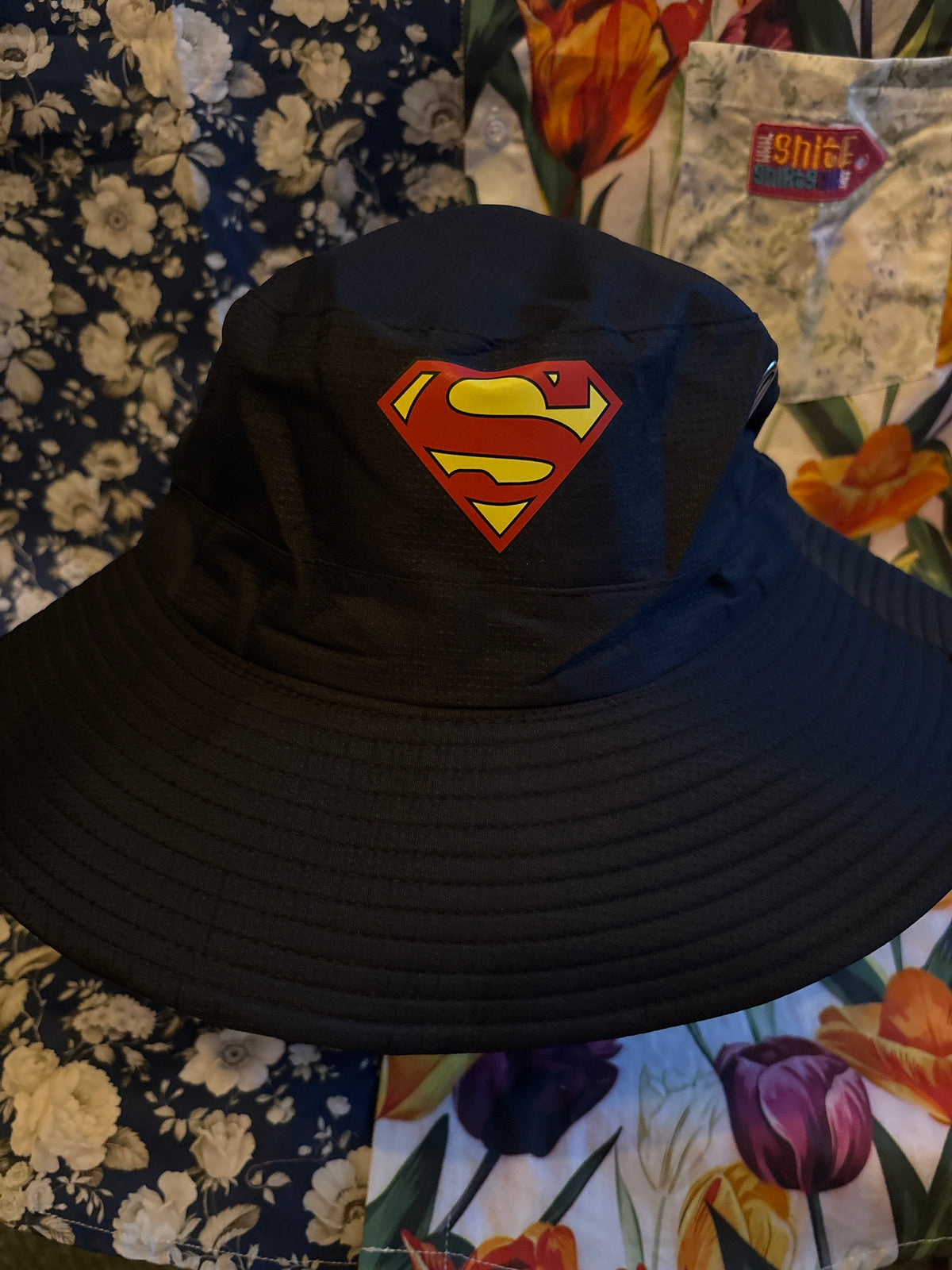 Superman in black shit retro Bucket Hat