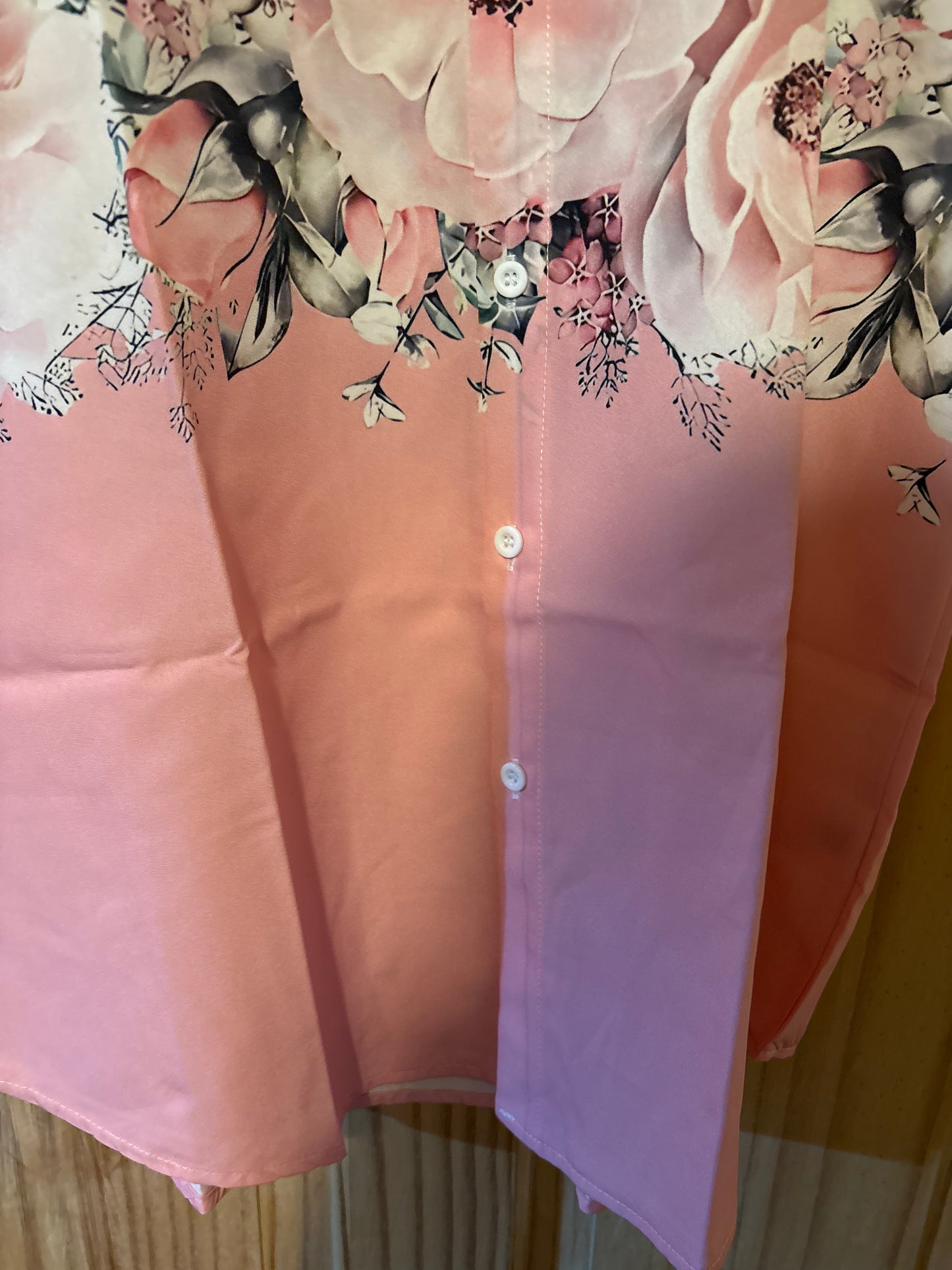 Exploration de son côté féminin Chemise hawaïenne de merde