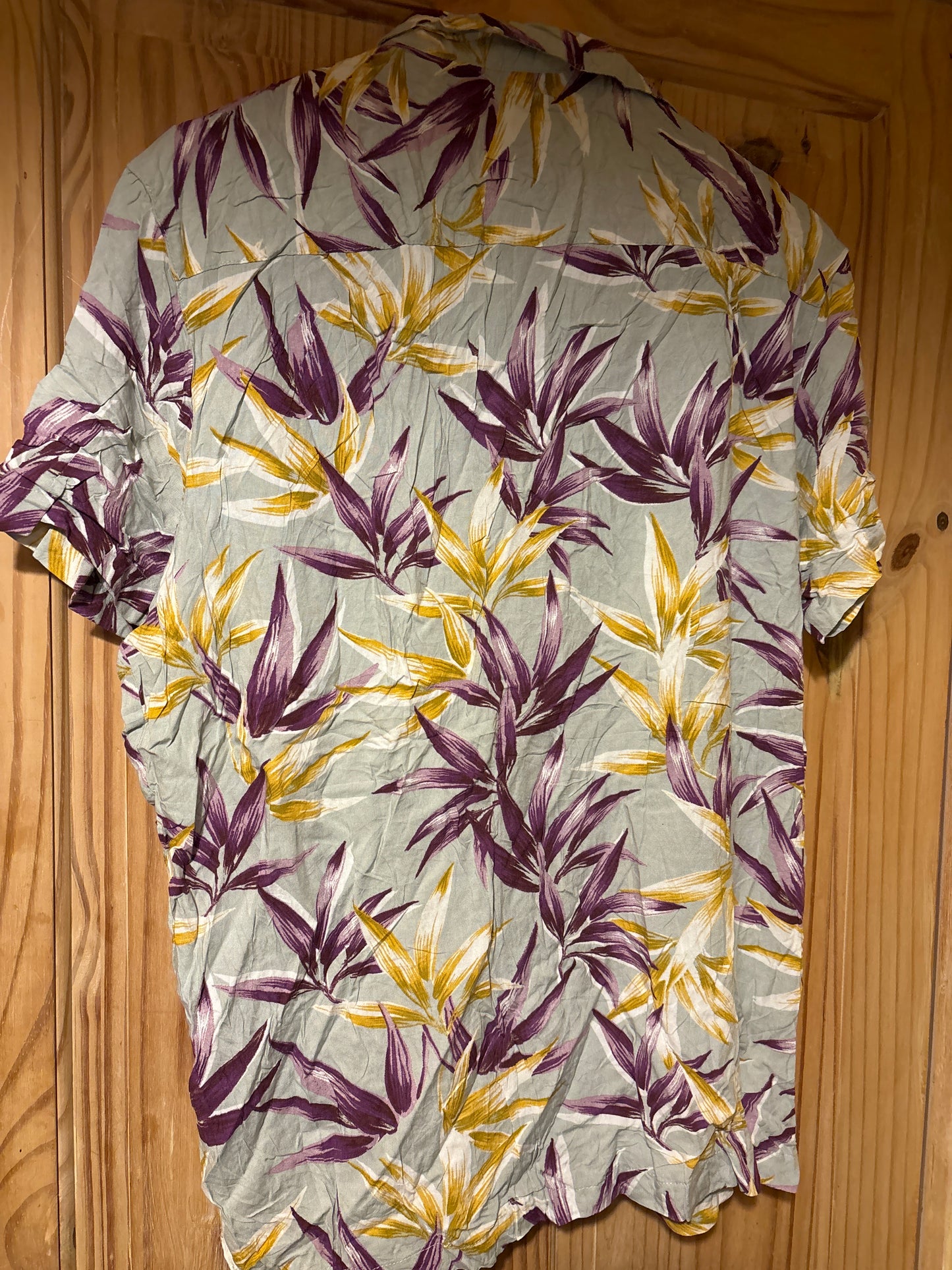 Pre Worn large george Hawaiian the golden oldie