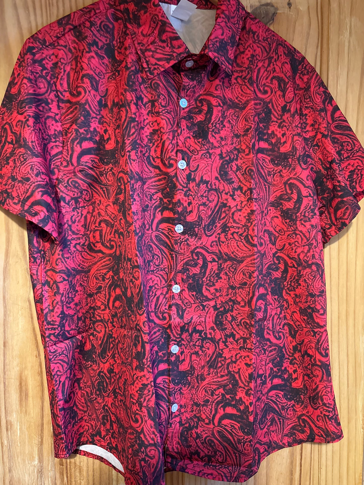 Mes entrailles ont fait ressortir une merde de chemise hawaïenne de grande taille