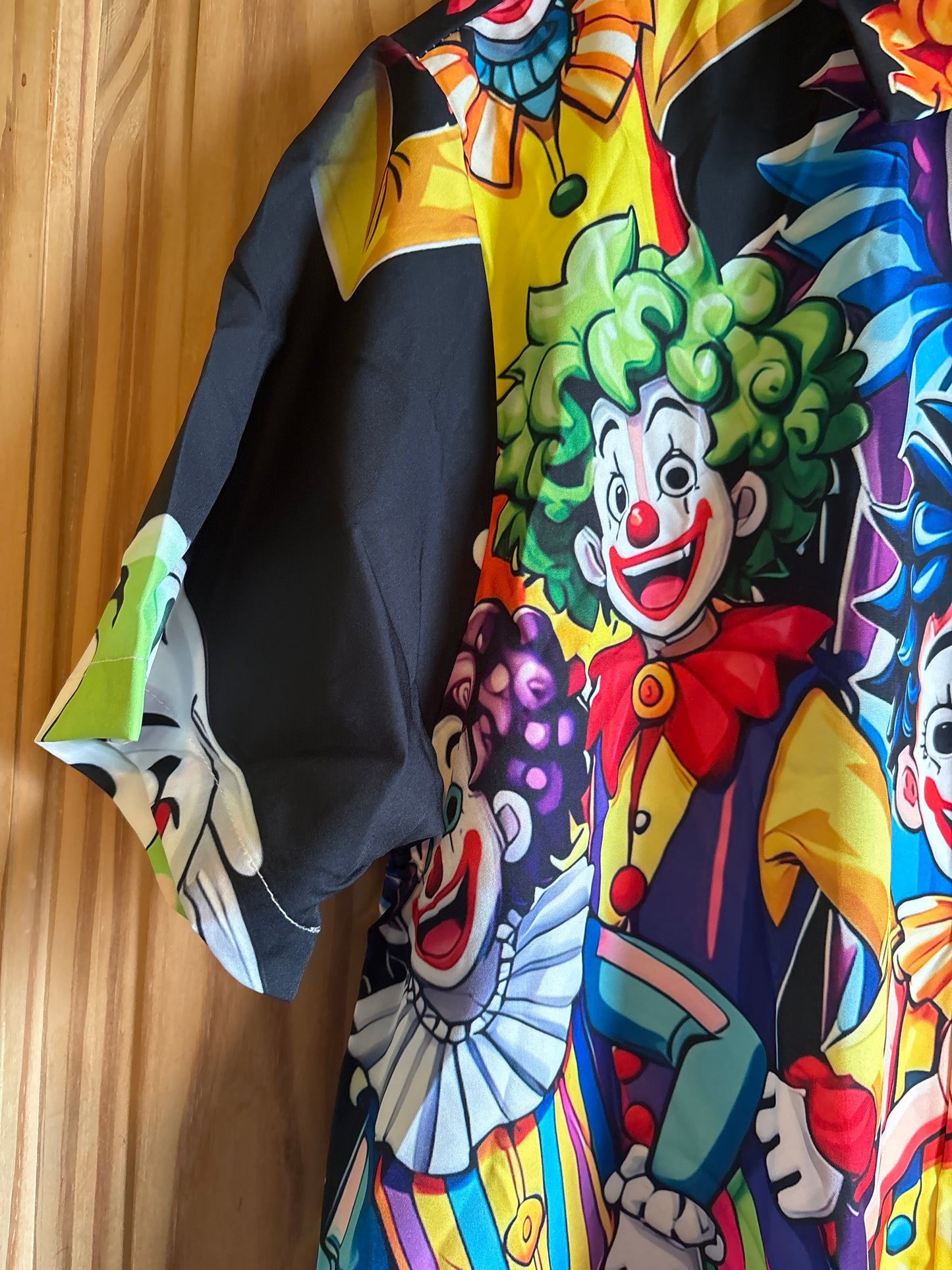 Too many clowns, not enough circuses shite Hawaiian Shirt