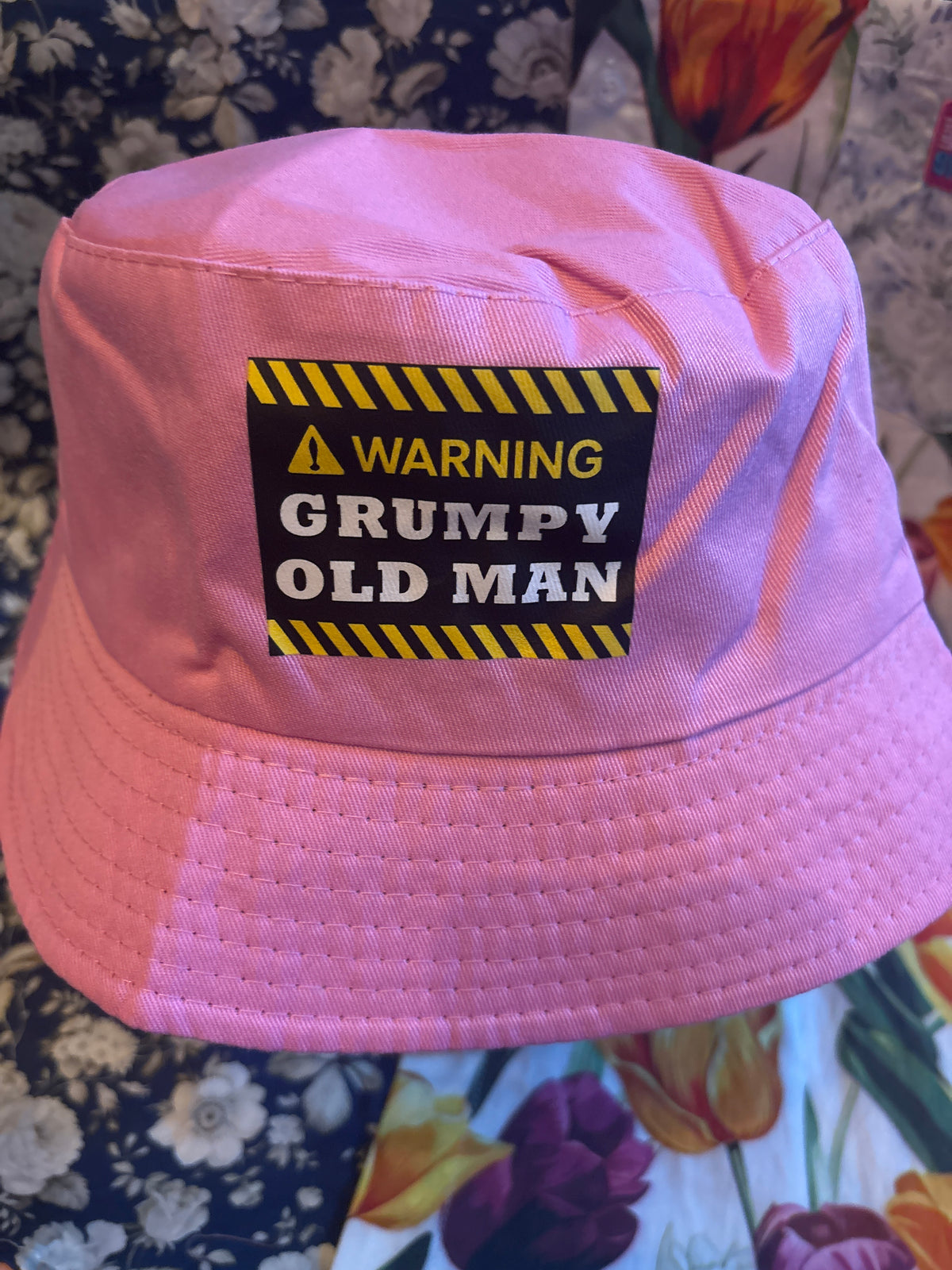 Warning grumpy old man shit retro Bucket Hat