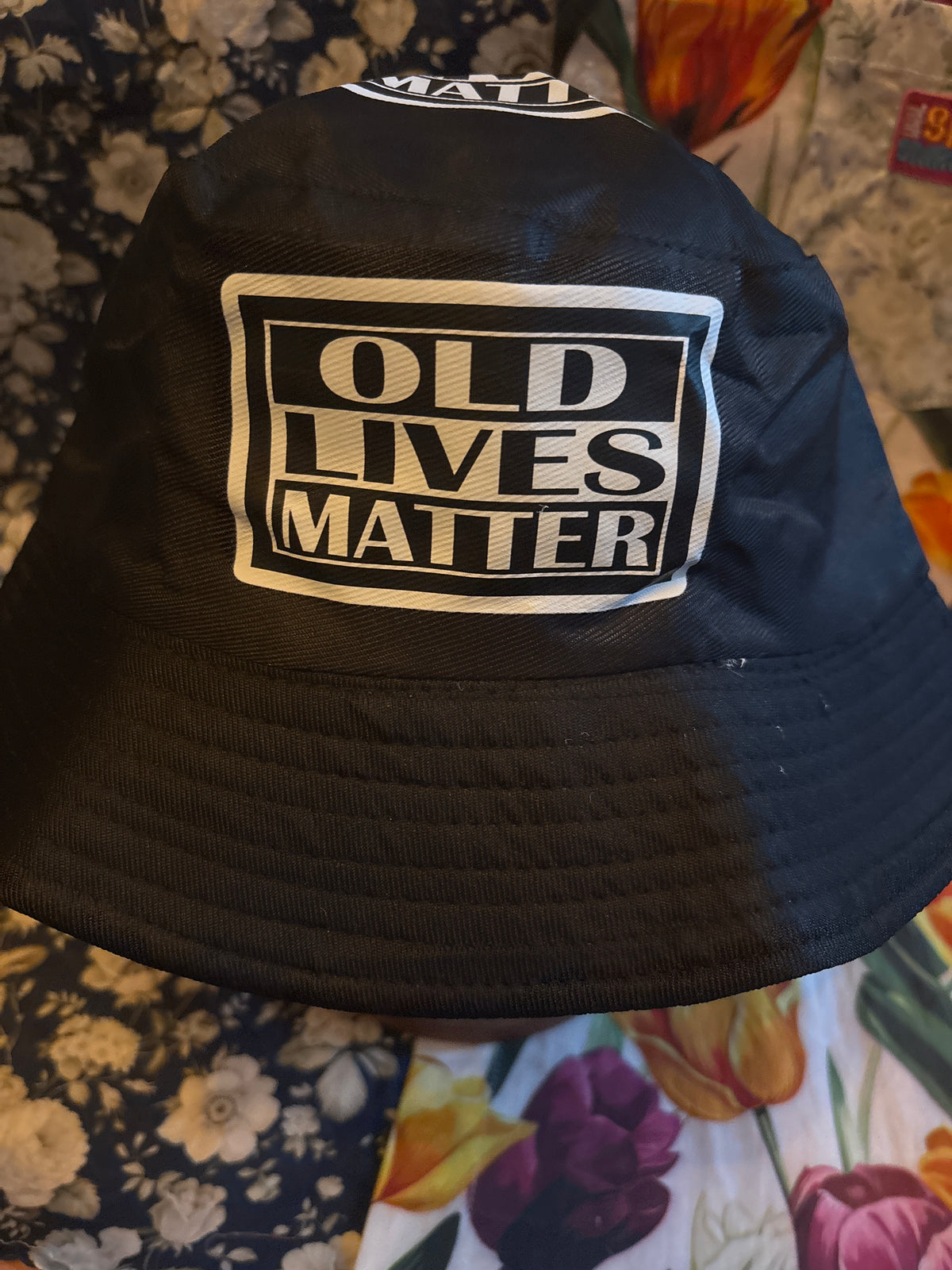 Old lives matter shit retro Bucket Hat