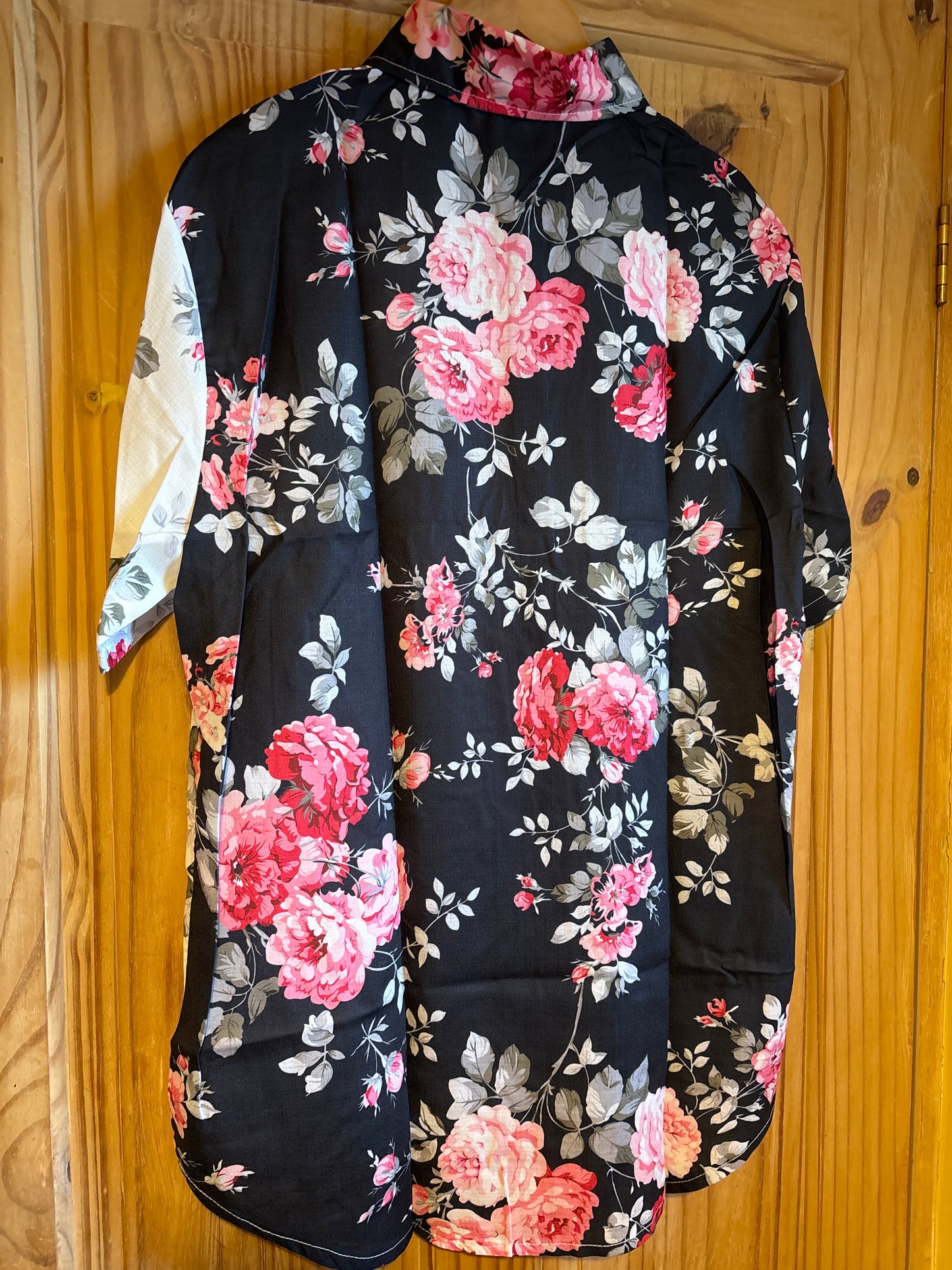 La chemise hawaïenne « explosion florale »