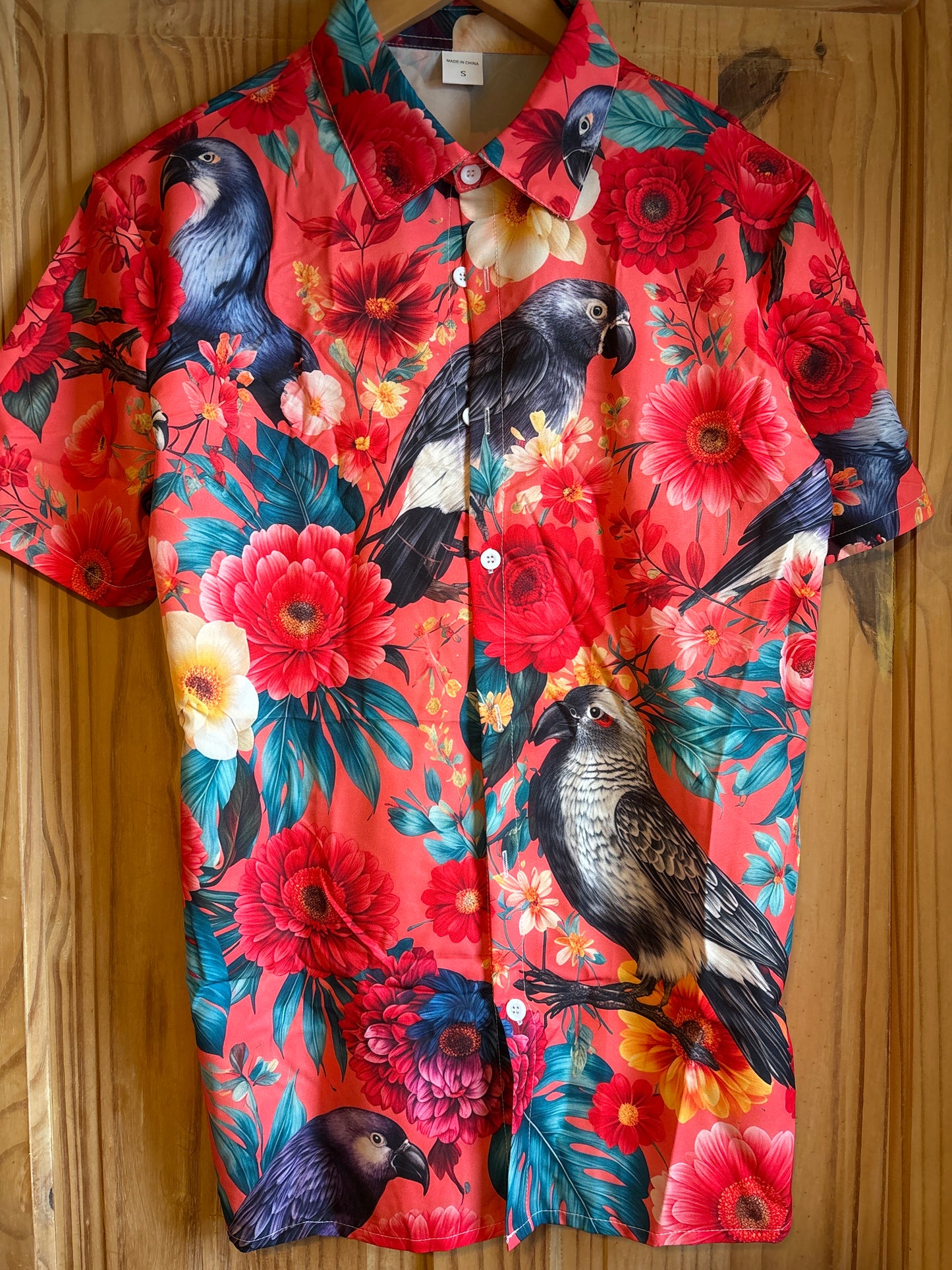 The foreign bird table shit Hawaiian Shirt