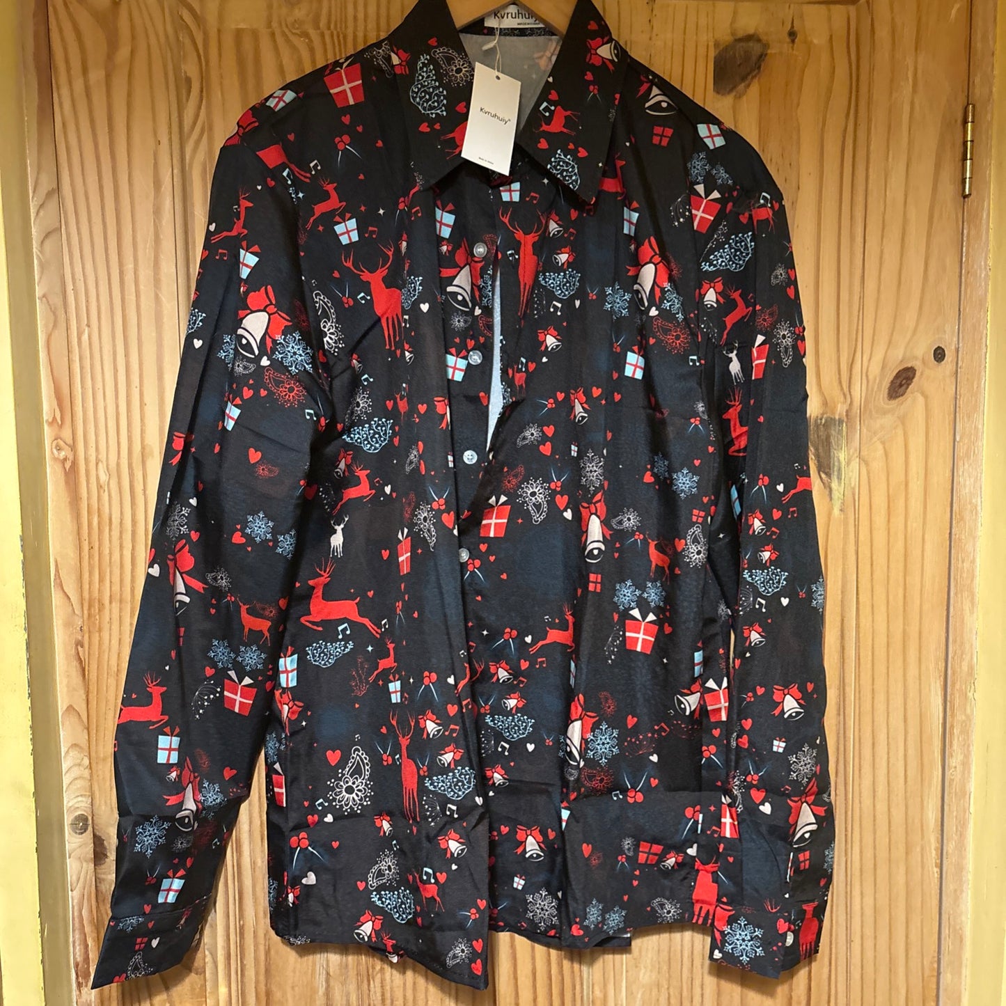 Men’s Branded kvruhuiy Vintage Christmas design shirt large