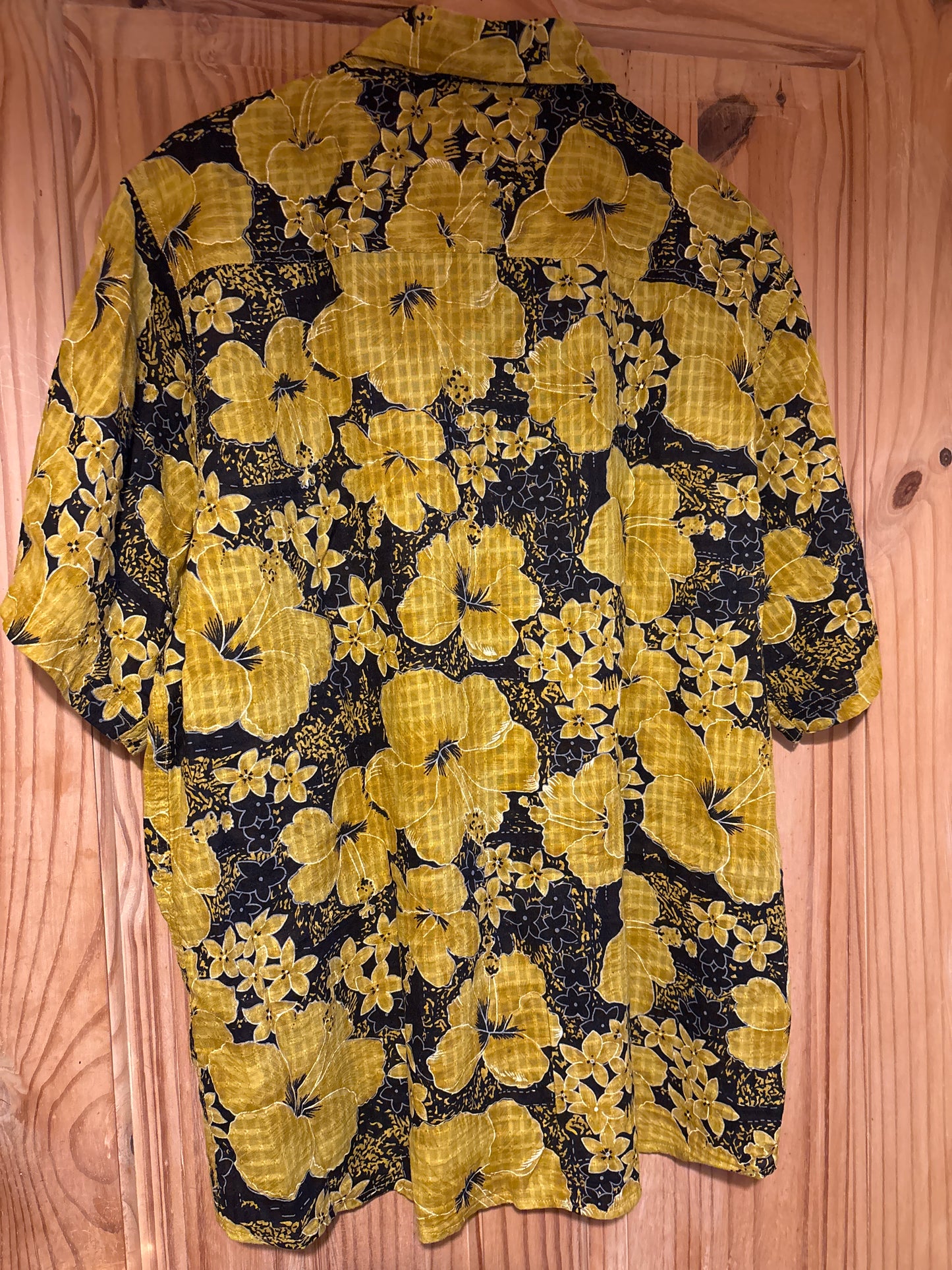 Men’s Branded Joe Browns golden Floral Shirt XL