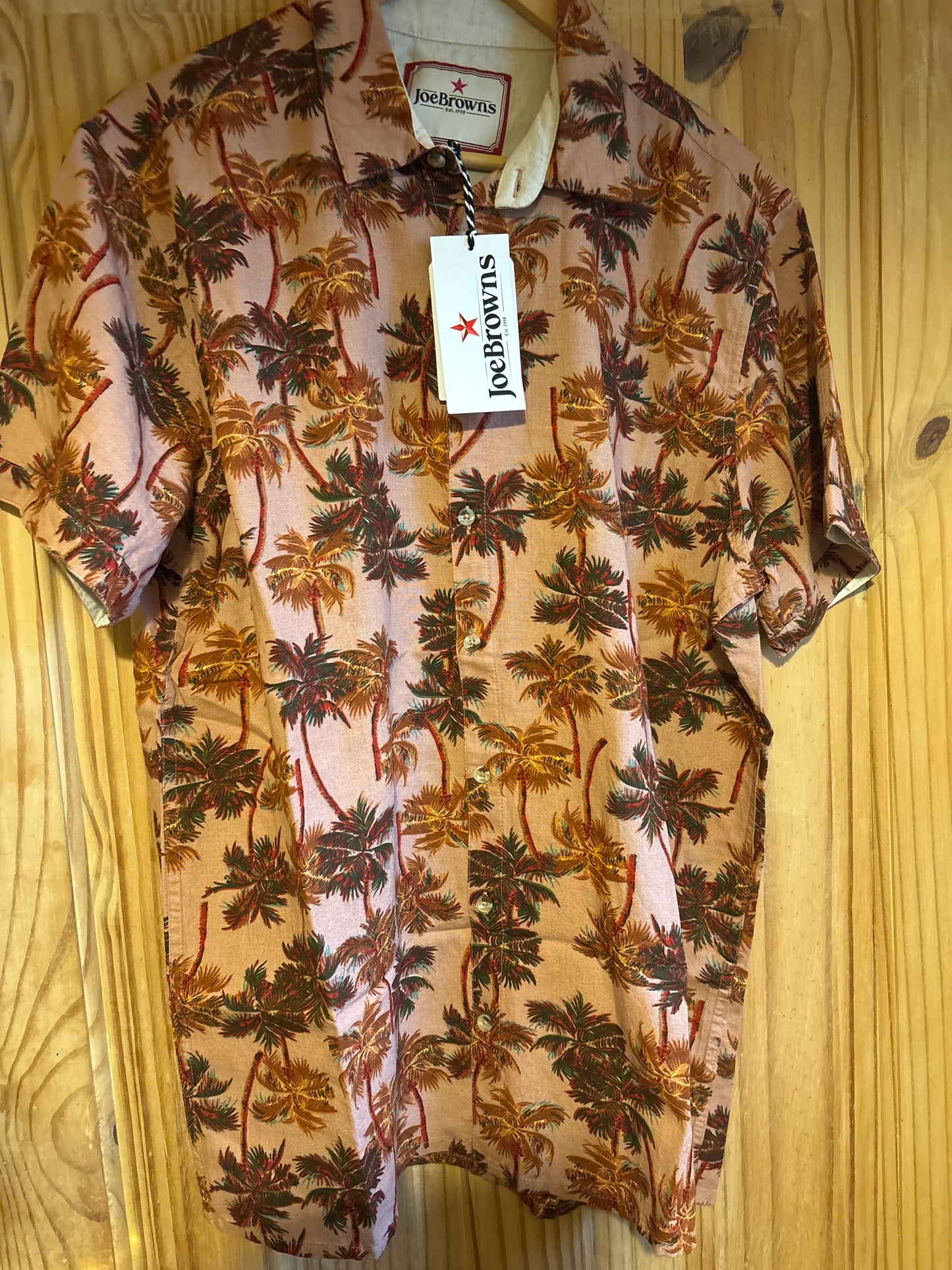 Men’s Branded Joe Browns palm tree fun Floral Shirt large