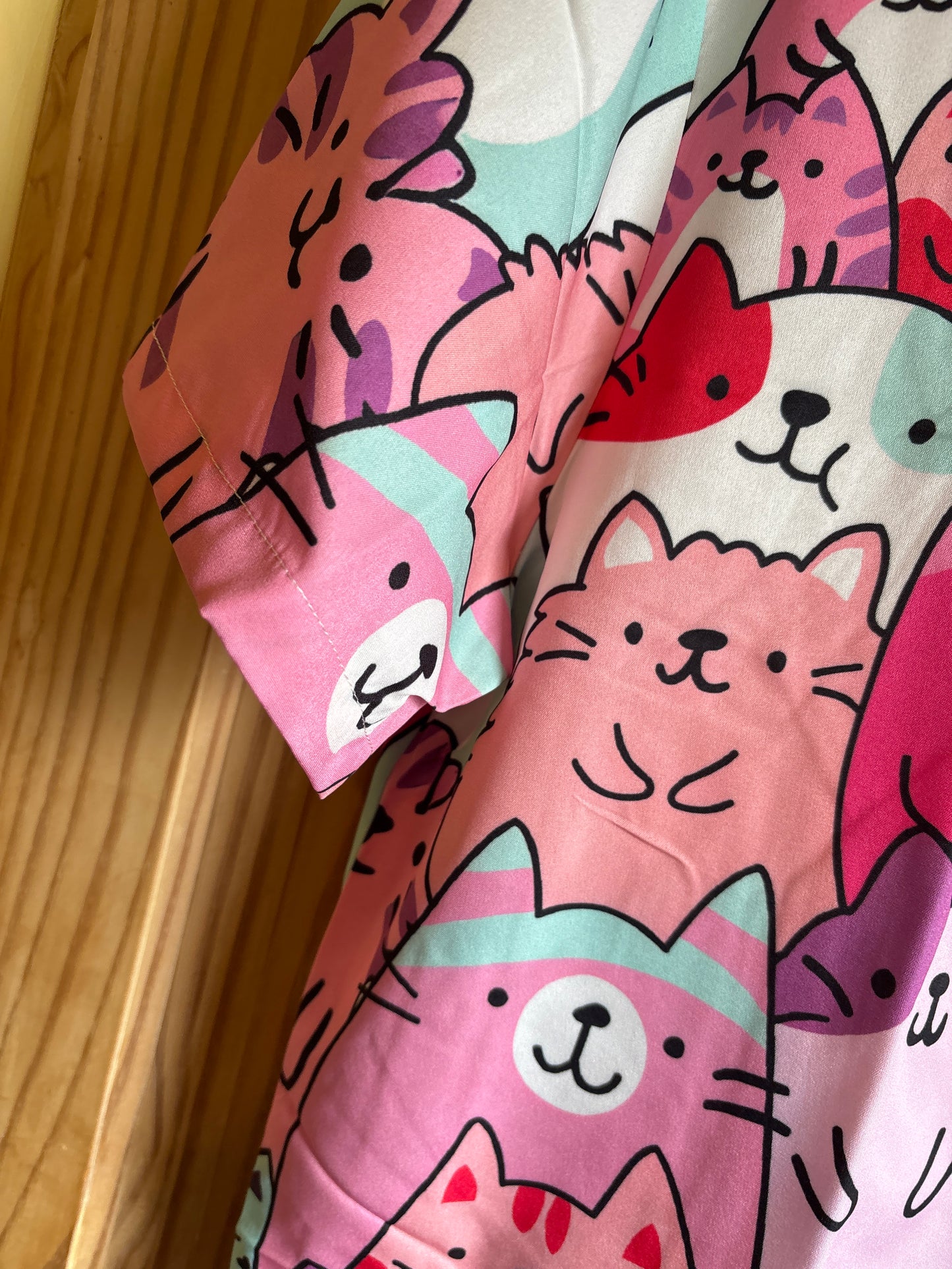 The crazy cat man shite Hawaiian Shirt