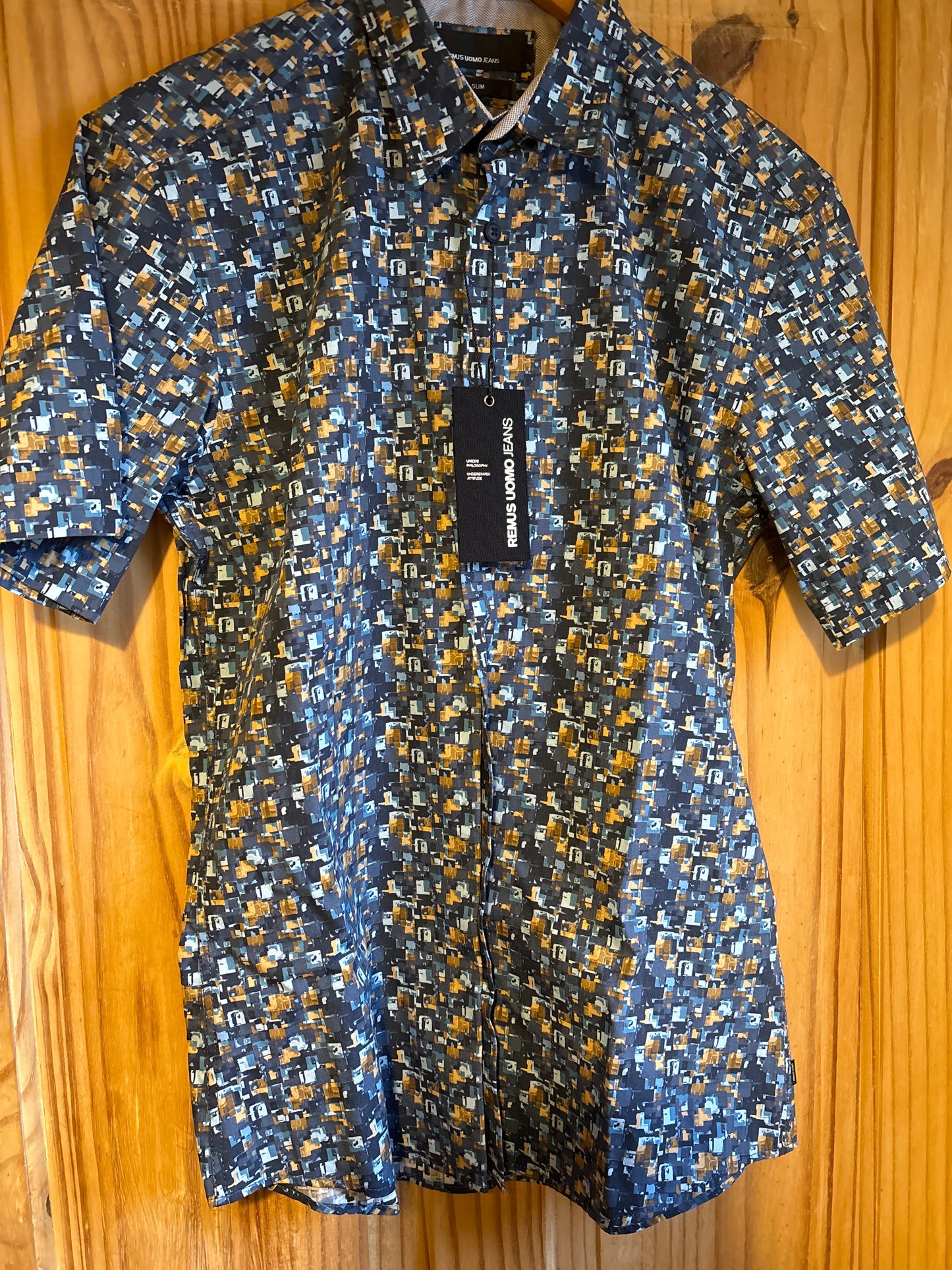 (Copy) Men’s Branded Remus uomo jeans Floral Shirt Medium slim fit