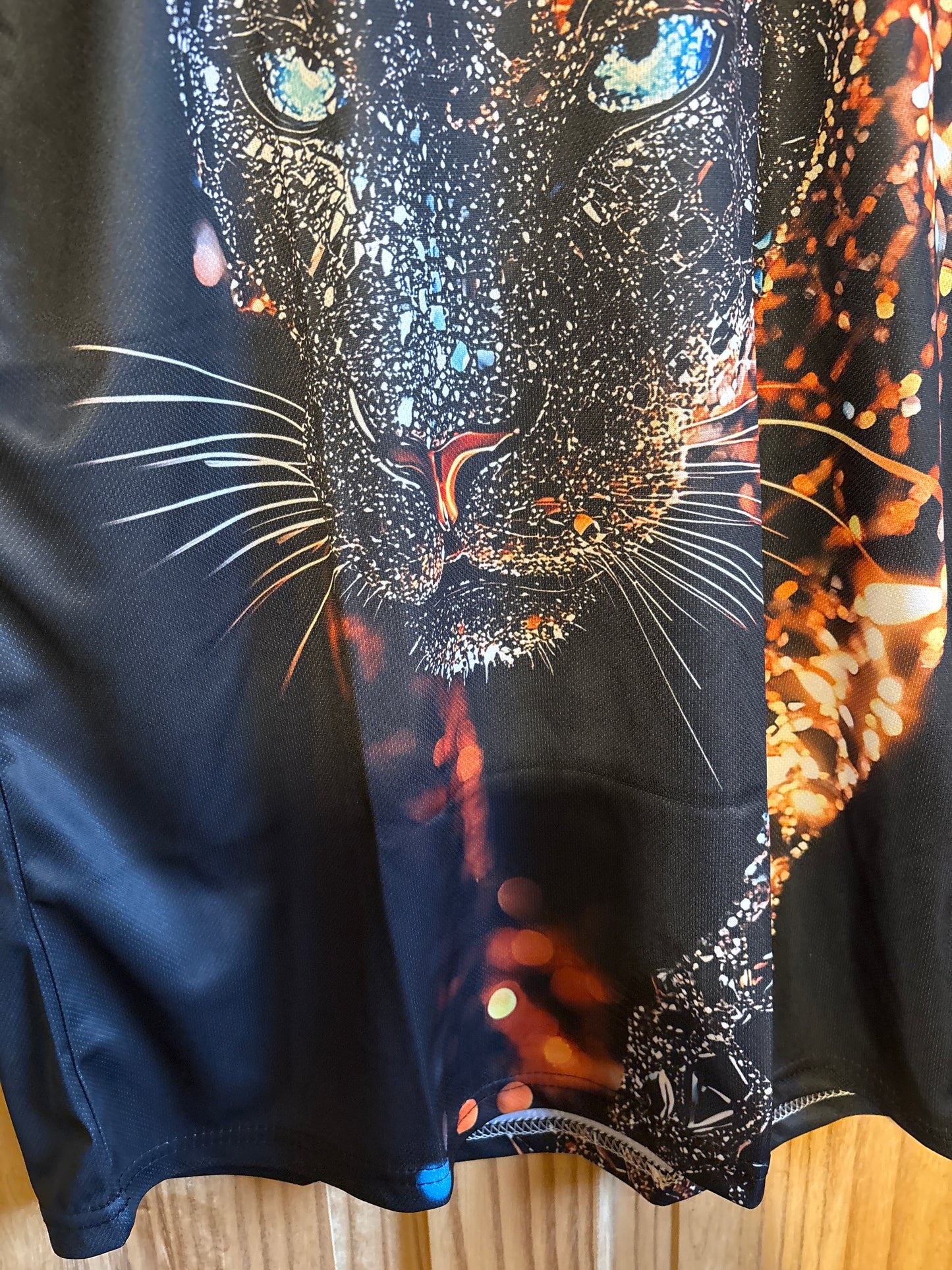 Anyone seen a panther 3D shite t-Shirt