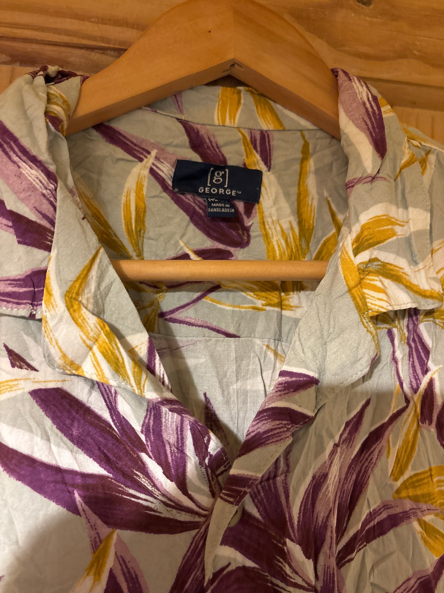 Pre Worn large george Hawaiian the golden oldie