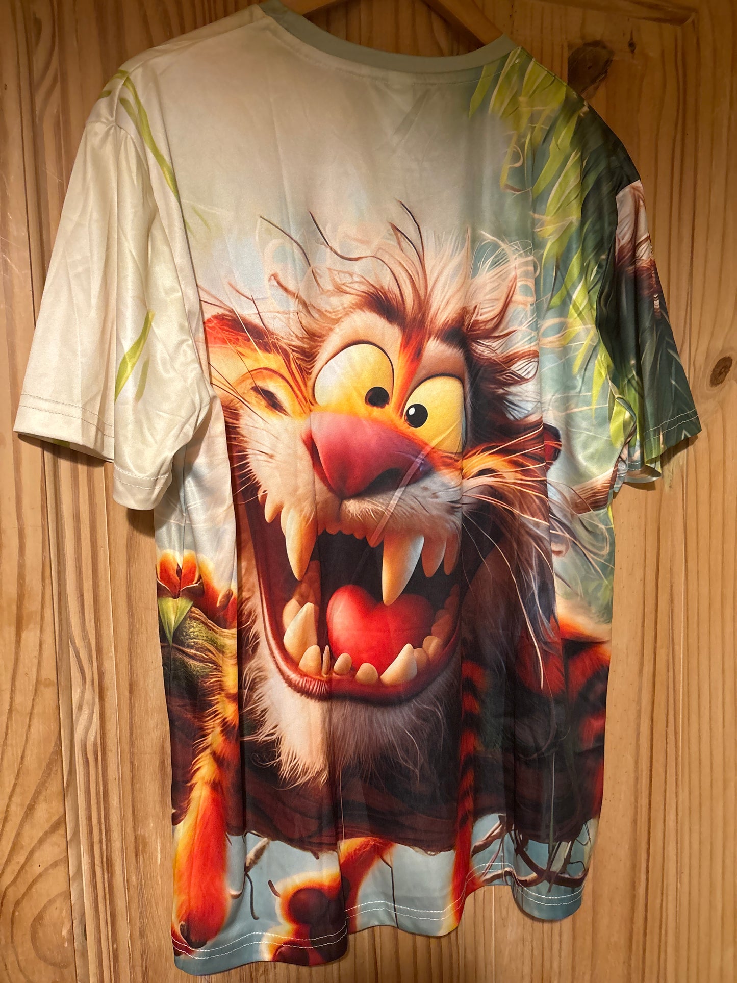 I really love those tiger feet 3D shite t-Shirt