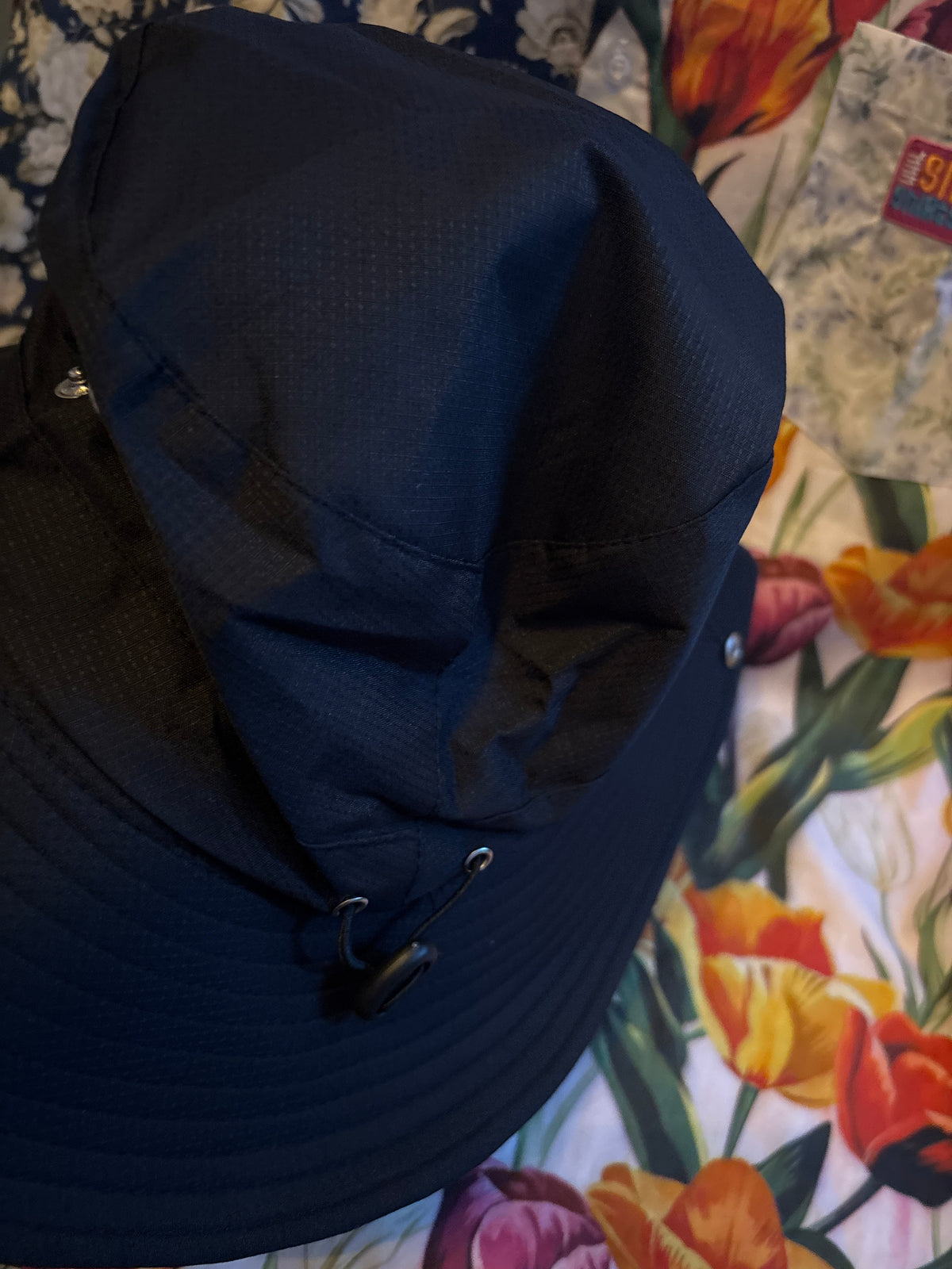 Superman in black shit retro Bucket Hat